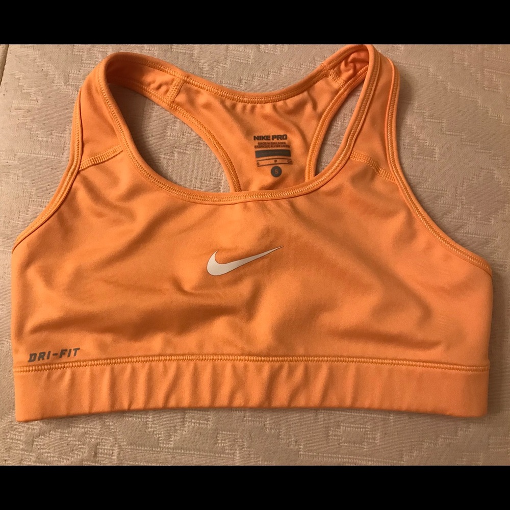 Nike Women’s Dri-Fit Sportsbra
